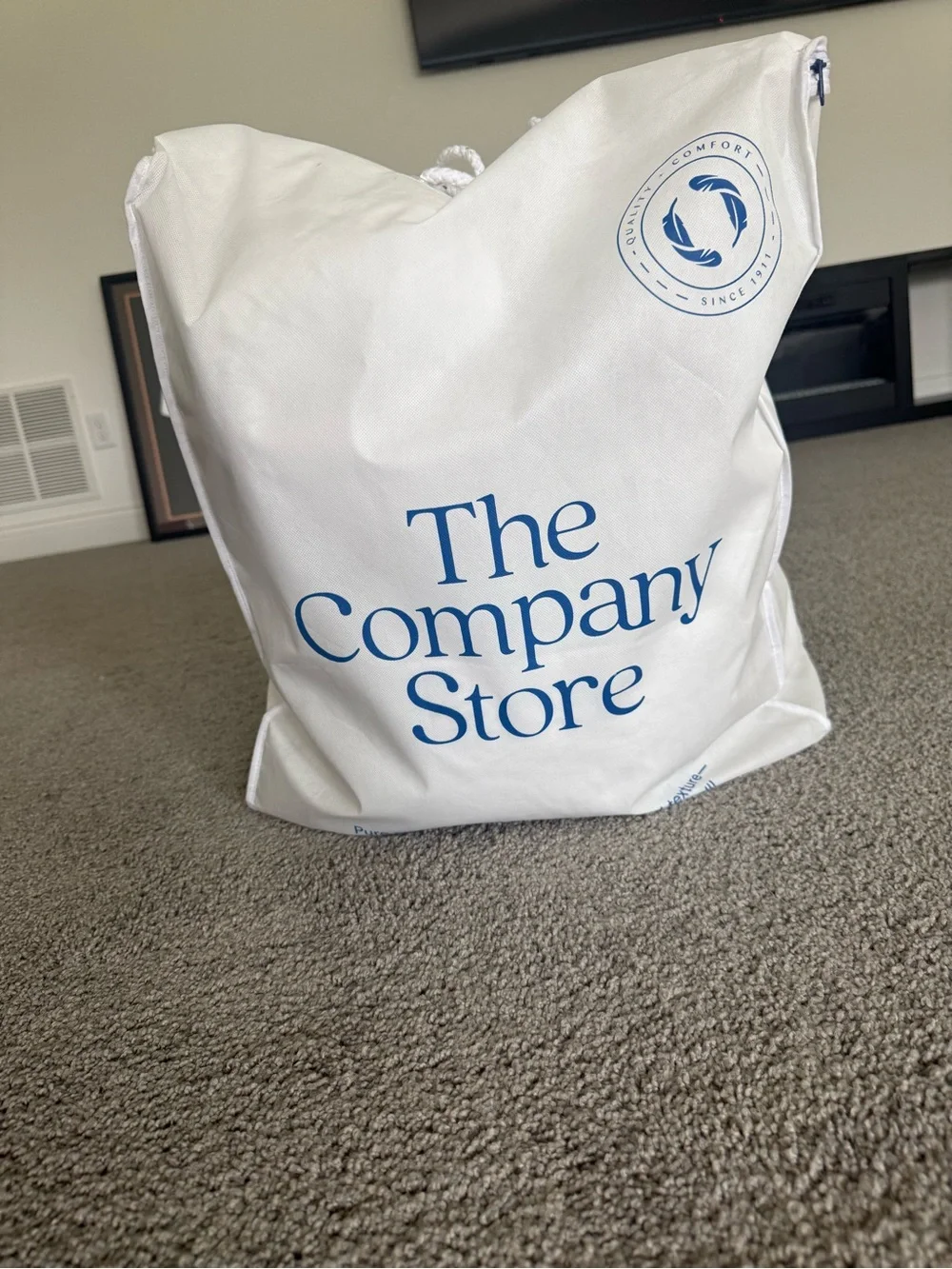 Company Cotton™ Voile Quilt - White, King New, open box